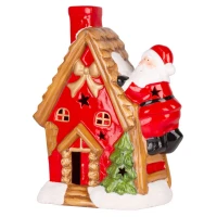 Domček so Santom na streche